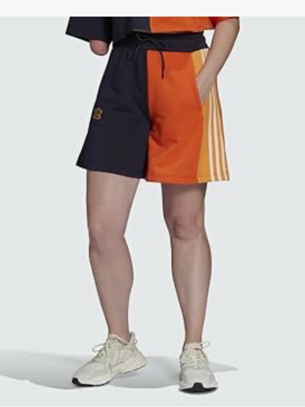 adidas Colorblock Strapless Bandeau Top
2 piece set
Tube top & short set - Picture 2 of 3
